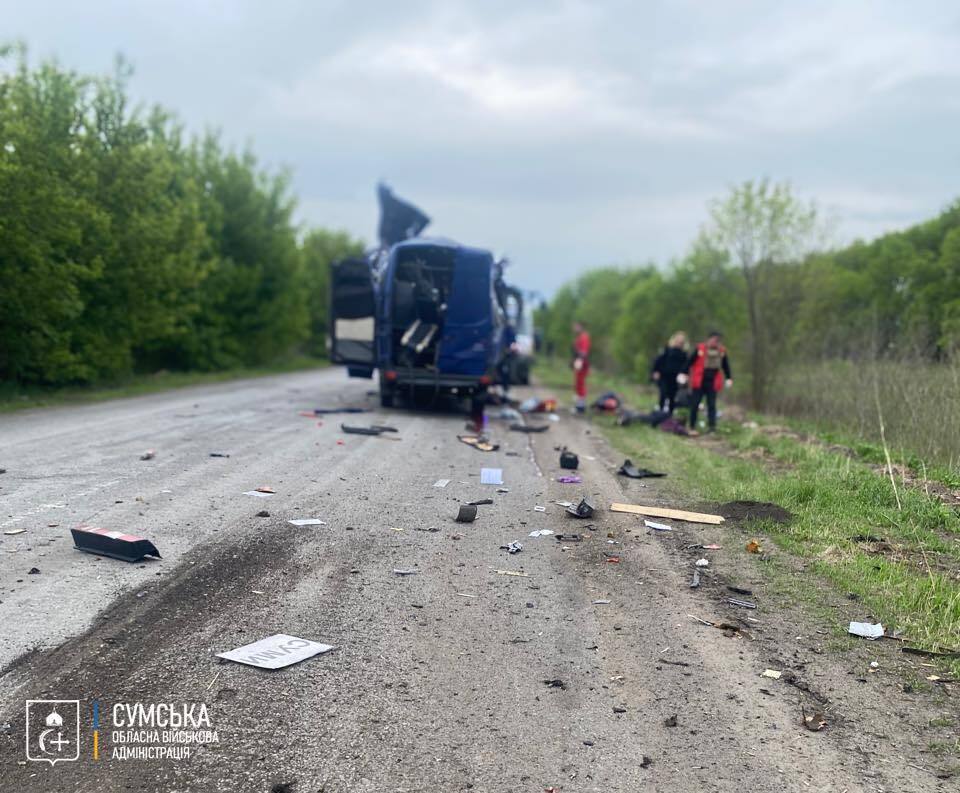 След преговорите за "мир" Русия уби 9-ма при удар срещу цивилен автобус в Украйна