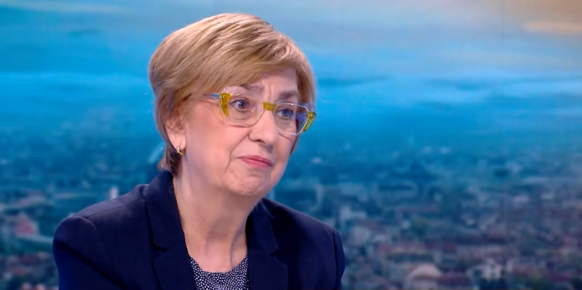 Решението на Киселова да върне предложението за референдум на президента не подлежи на санкция от КС, смята Екатерина Михайлова