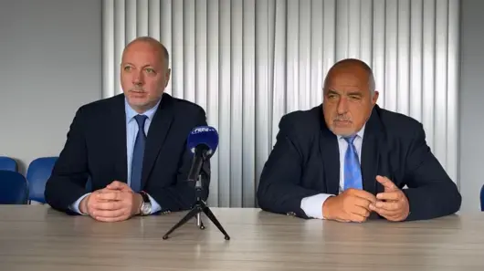 Зад гърба на кмета Терзиев кабинетът на ГЕРБ обяви 15 млн. лв. за заплати на шофьорите в София