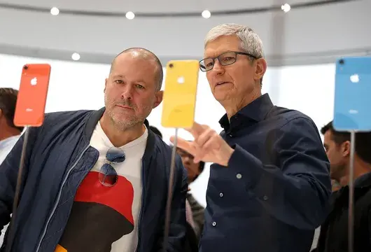 OpenAI сключи сделка за милиарди с "архитекта" на iPhone Джони Айв