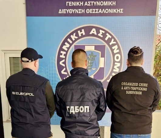 Гърция осъди 14 българи на средно по 140 г. затвор за трафик на мигранти