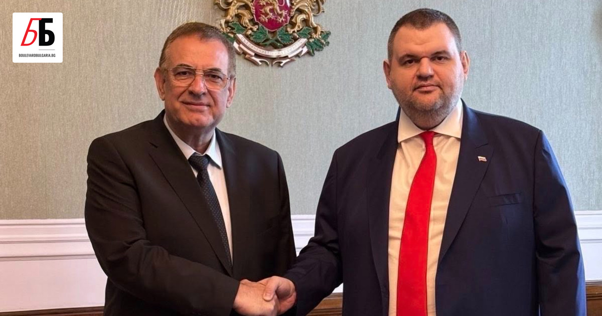 Бившият председател на АПС-Доган Джевдет Чакъров е втори в листата