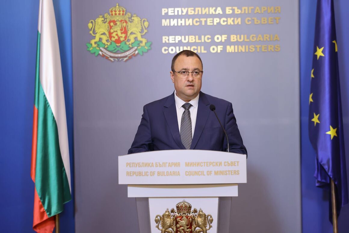 Регионалният министър отряза Диана Русинова - вече не иска тя да оглави АПИ