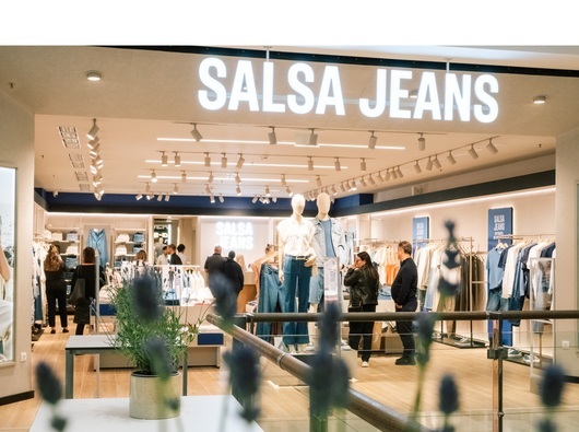 Salsa Jeans стъпи в България с обещание за мода, създадена за реалните жени
