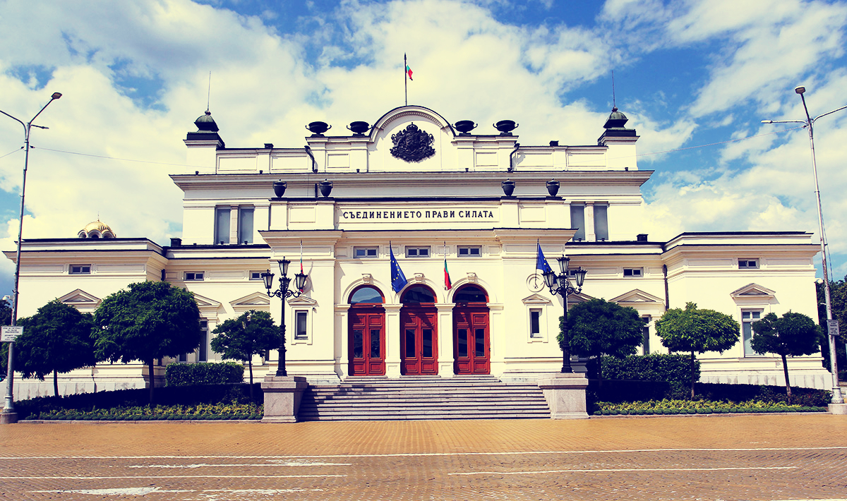 Пеевски декларира 21 млн. доходи за миналата година