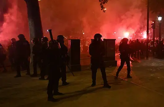 Двама фенове загинаха при безредиците във Франция след триумфа на ПСЖ в Шампионска лига