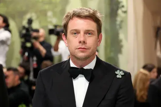 След напускането на Loewe Джонатан Андерсън застава начело на Dior