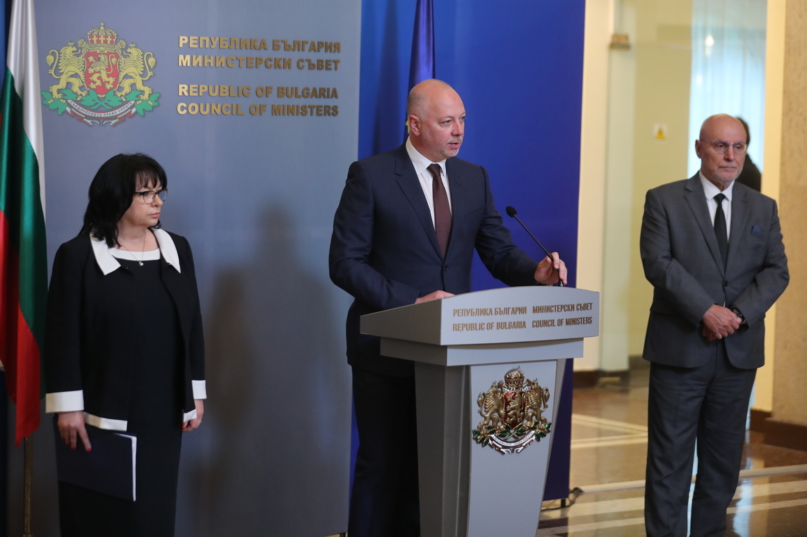 Правителството е в режим на плавно въвеждане на еврото от 1 януари 2026