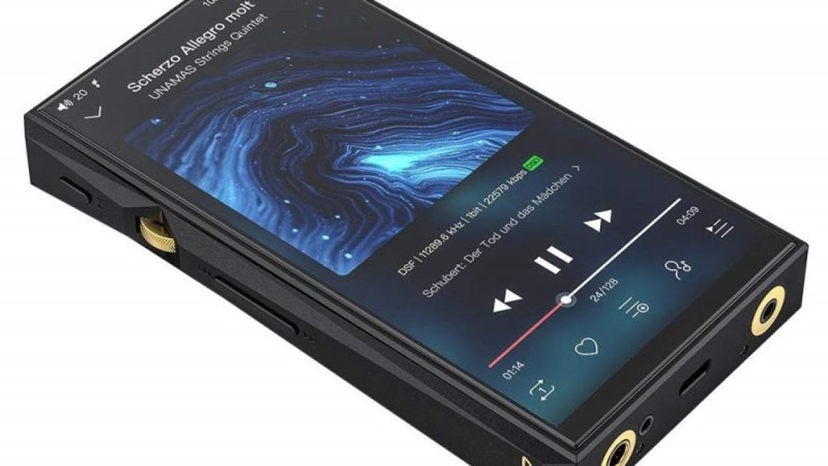 <br><br> FIIO M11 Pro е моделът, който бие останалите претенденти в категорията за мобилен плеър.
<br><br>
Може да се използва като Bluetooth приемник и предавател, като USB DAC и USB аудио плейър (с нативен DSD изход) или да възпроизвеждате музиката директно от него ( имате обем от до 2 TB). Естествено и всякакви стрийминг услуги. Процесорът е шест-ядреният SoC на Samsung Exynos. Има два DAC процесора AK4497EQ с архитектура Velvet Sound и поддържащи висококачествено аудио до 384kHz/32-бита, плюс MQA декодиране. Триото от изходи на тези слушалки предлага мощно усилване с ниско ниво на изкривяване.
<br><br>Цена: 700 евро