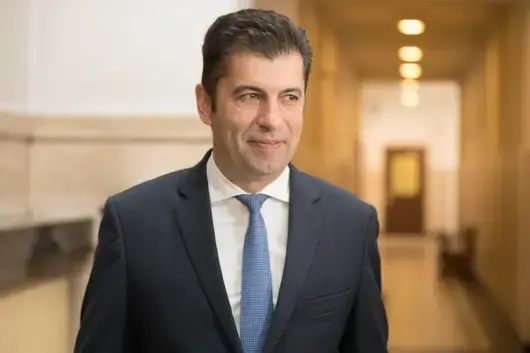 Адвокатите на Кирил Петков поискаха отвод на съдебния състав по делото за ареста на Борисов