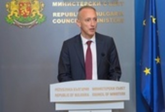 Правителството одобри повече места в университетите за инженери и по-малко за право и информационни науки