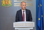 Правителството одобри повече места в университетите за инженери и по-малко за право и информационни науки