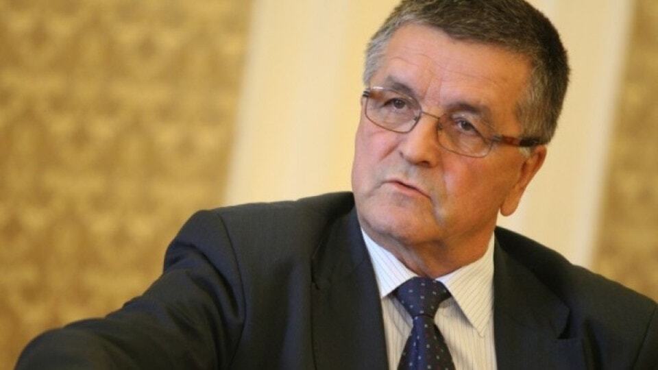 Дългогодишният депутат от ДПС Алиосман Имамов е починал