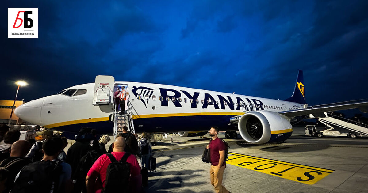 Пътници са блокирани от часове на летище Васил Левски“ заради