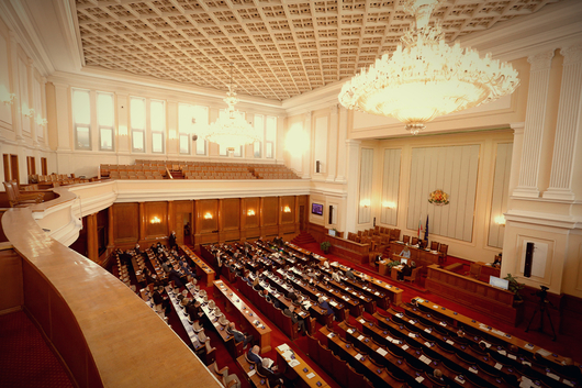 Новоизбраното 48 о Народно събрание провежда първото си заседание днес Точно в