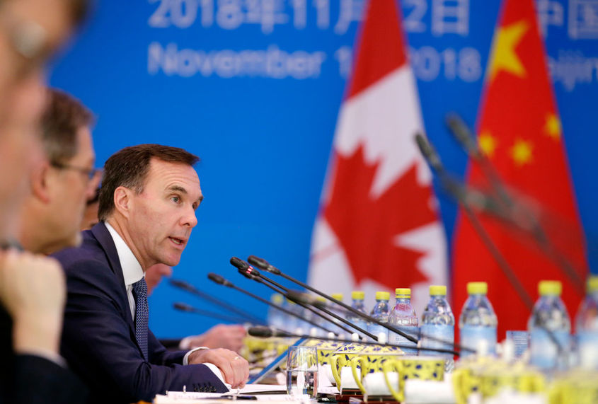 Канадският финансов министър подаде оставка: Неправителствена организация плащала пътуванията му