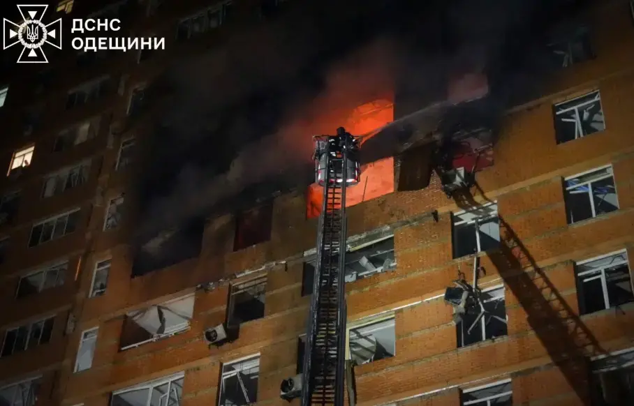 Руски дрон удари жилищна сграда в Одеса – двама души са загинали, сред ранените има три деца