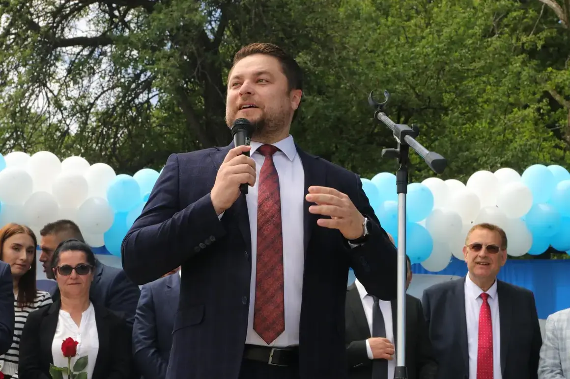 Трети депутат се отцепи от групата на Доган и стана "независим"
