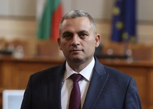 Депутат с 2 обвинения напуска групата на Доган – Марио Рангелов става "независим"