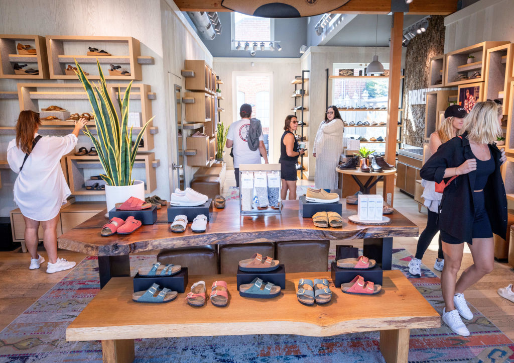 Birkenstock с удар срещу нелегални производители в Индия