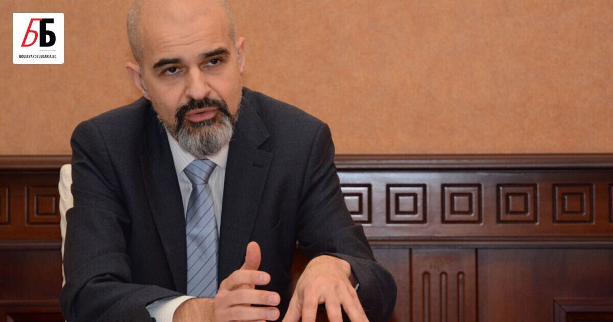 Заместникът на Благомир Коцев - Павел Попов - ще продължи