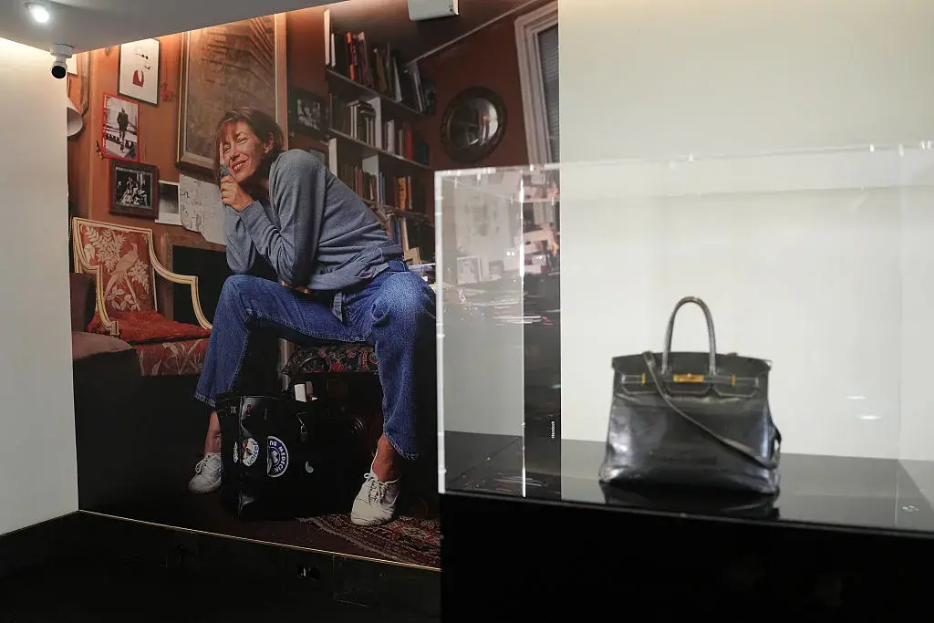 Първата чанта Birkin беше продадена за рекордните 10 млн. долара
