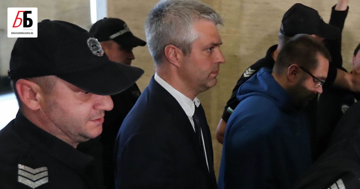 Апелативният съдът решава на втора инстанция дали да остави кмета