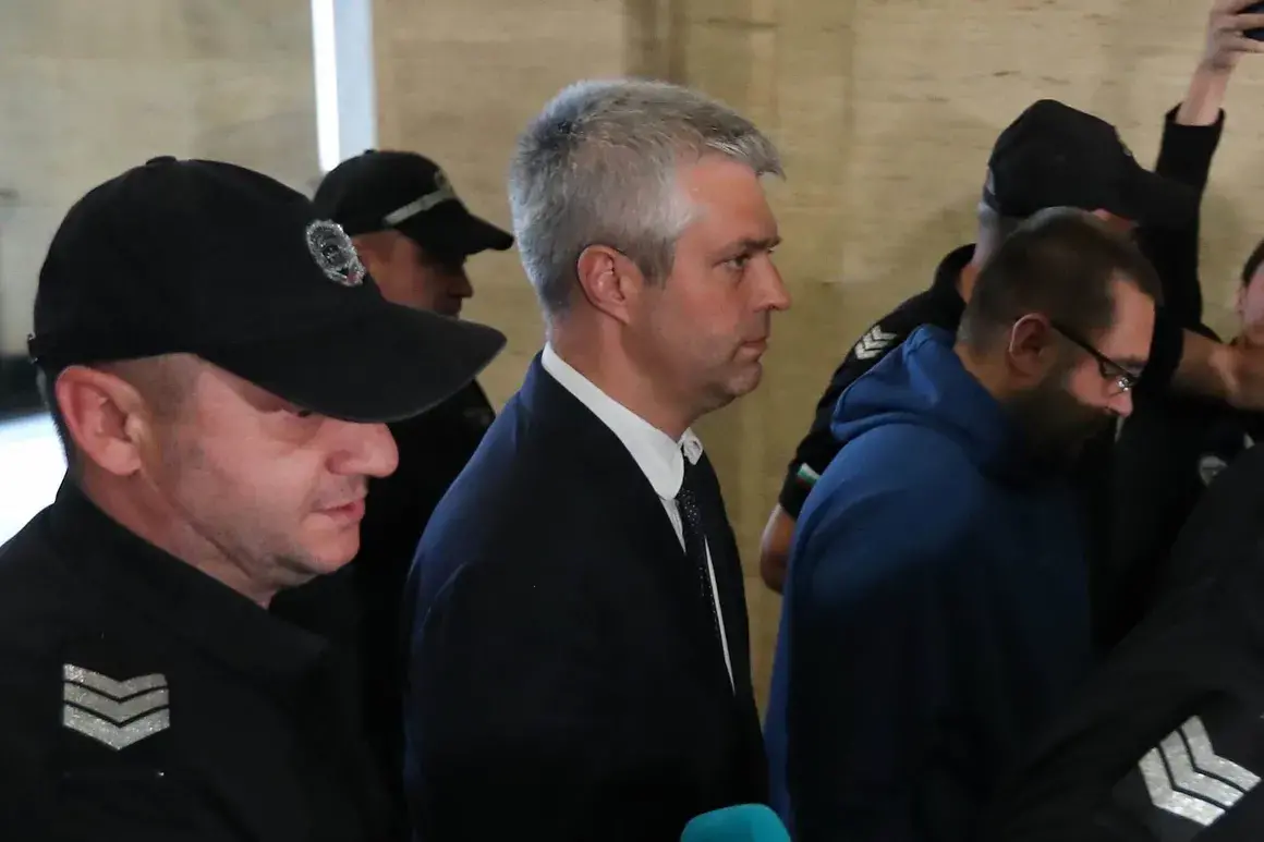 В полунощ в петък съдът нареди постоянен арест за Благомир Коцев (обновена)