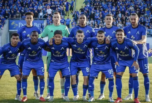 Драма и успех в Лига Европа. Вратар стана герой за “Левски”