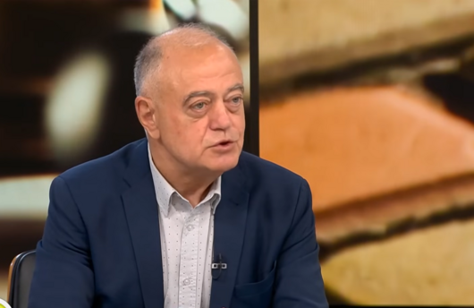 Атанас Атанасов: Свидетели сме на пълзяща диктатура, налагана от Борисов и Пеевски
