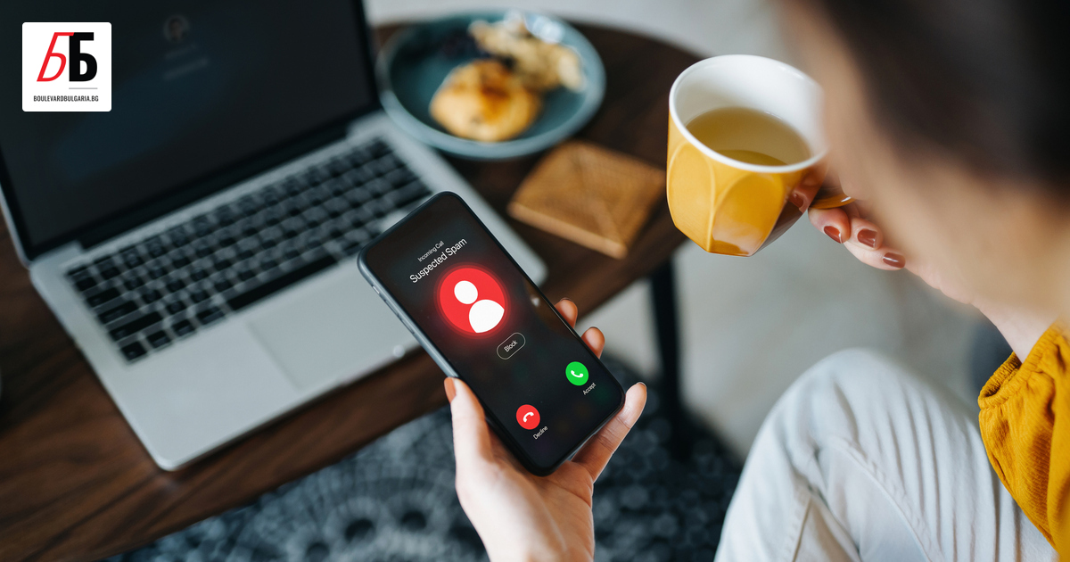 Граждани от различни части на страната получават обаждания от мъже,