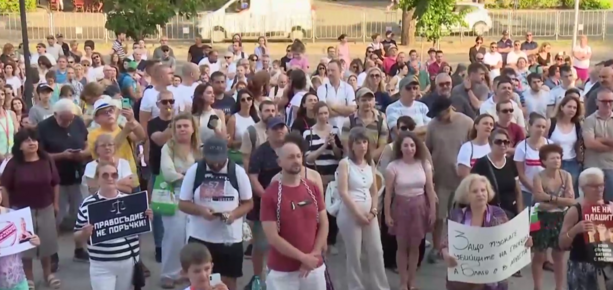 Пети протест в подкрепа на Благомир Коцев се провежда във Варна