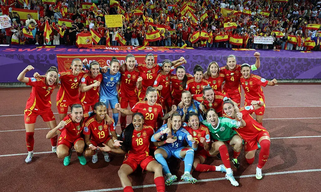Шоу, което вдъхновява. Испания и Англия на финал на Европейското за жени