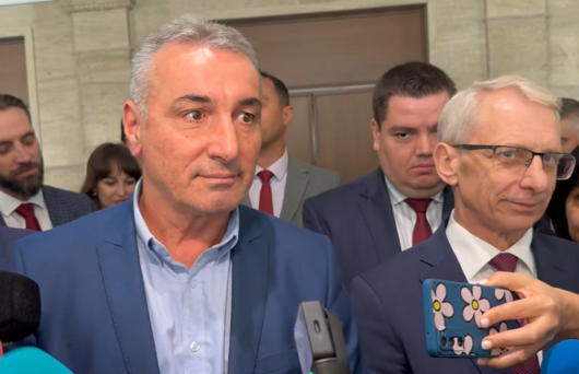 Пълен абсурд: Антикорупционната комисия обърка депутат от ПП с районен кмет, "разследва" го за подкуп