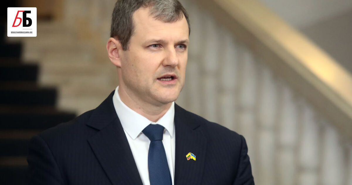 Министър-председателят на Литва Гинтаутас Палуцкас подаде оставка, след като беше