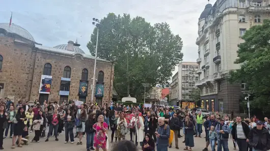 Граждани излизат на протест след скандалното обсъждане за образователната реформа на МОН