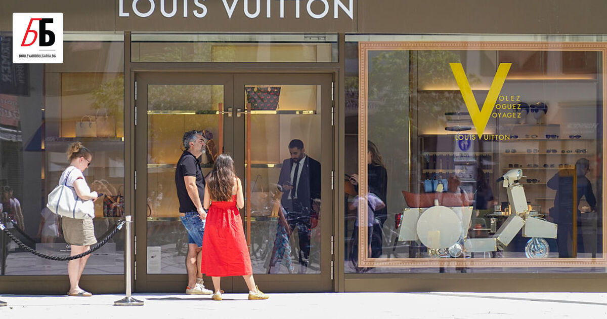 Спадът в пазаруването на американски туристи в Европа и на