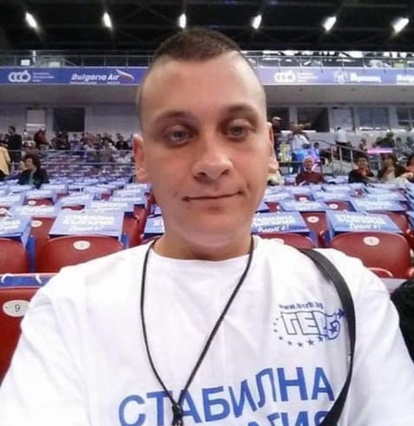 Известният контрапротестиращ Георги Флоров бил нападнат