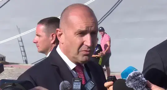Радев с остри критики към правителството за продажбата на държавни имоти