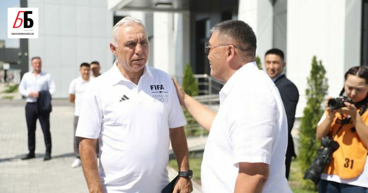 Христо Стоичков продължава да работи по различни проекти на ФИФА,