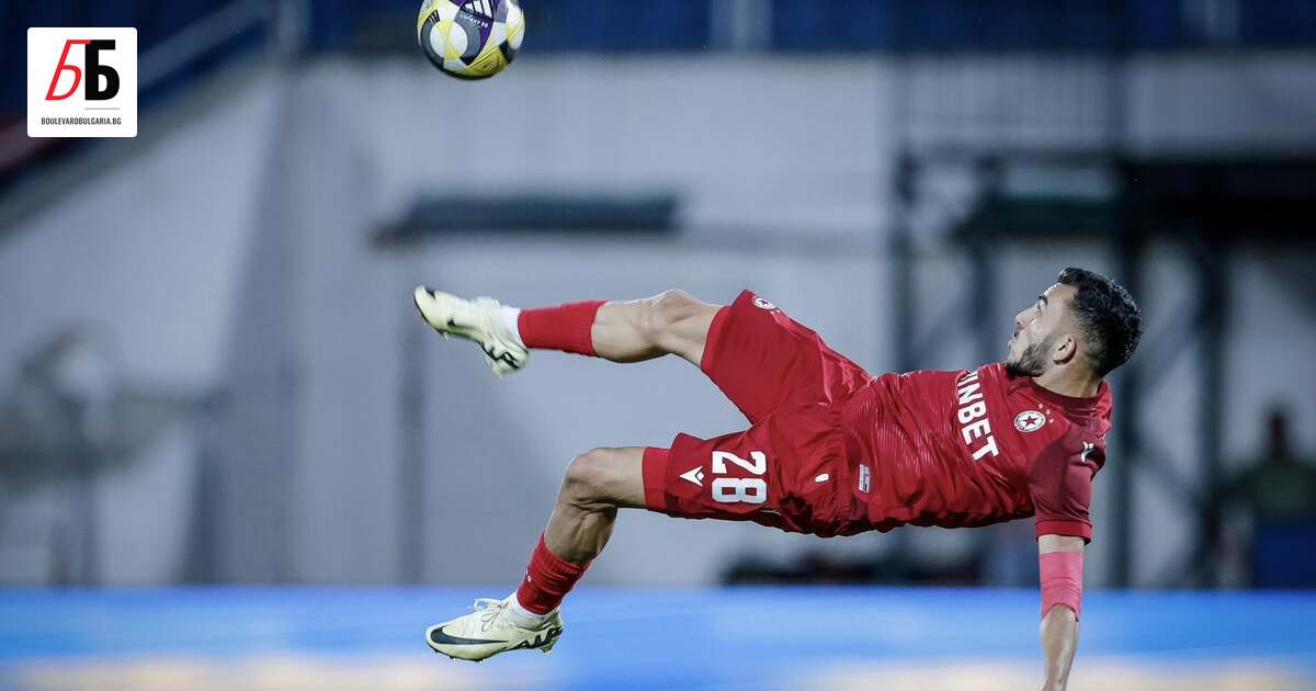 ЦСКА се раздели с треньора си Душан Керкез, но продължава