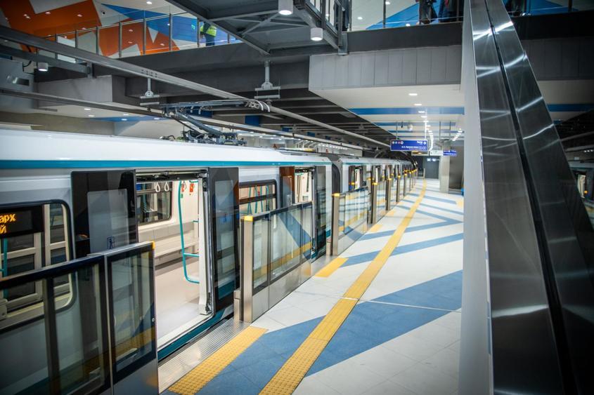 Третата линия на метрото засече в първия си ден