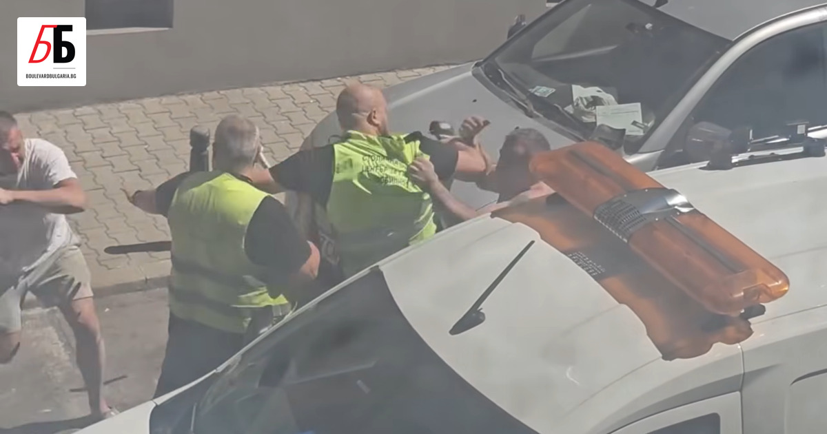 Служител на Центъра за градска мобилност (ЦГМ) в София е