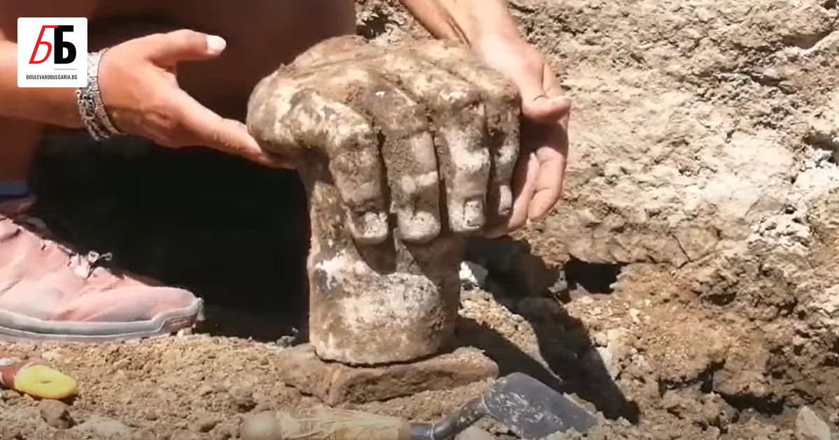 Екипът археолози на проф. Людмил Вагалински е открил фрагмент от