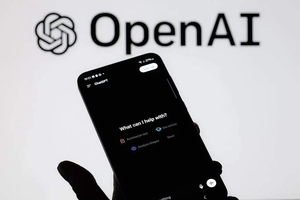 Заради самоубийство на тийнейджър OpenAI планира по-строг родителски контрол за ChatGPT