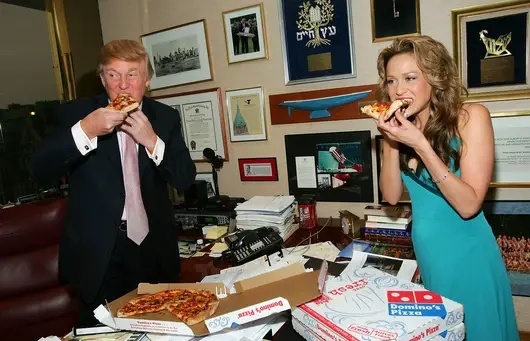 Всички в Х следят Pentagon Pizza Index и питат къде изчезна Доналд Тръмп