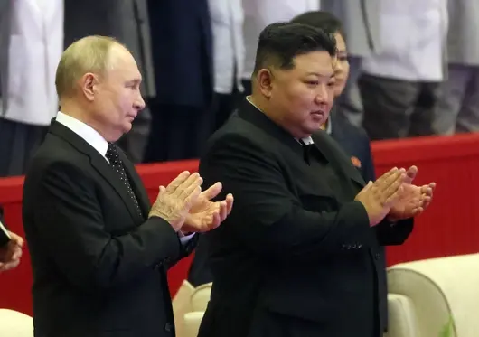 Китай събира Путин, Ким Чен Ун и... Роберт Фицо на мащабен военен парад
