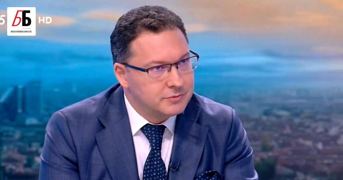 Вътрешният министър Даниел Митов обвини президента Румен Радев, че блокира