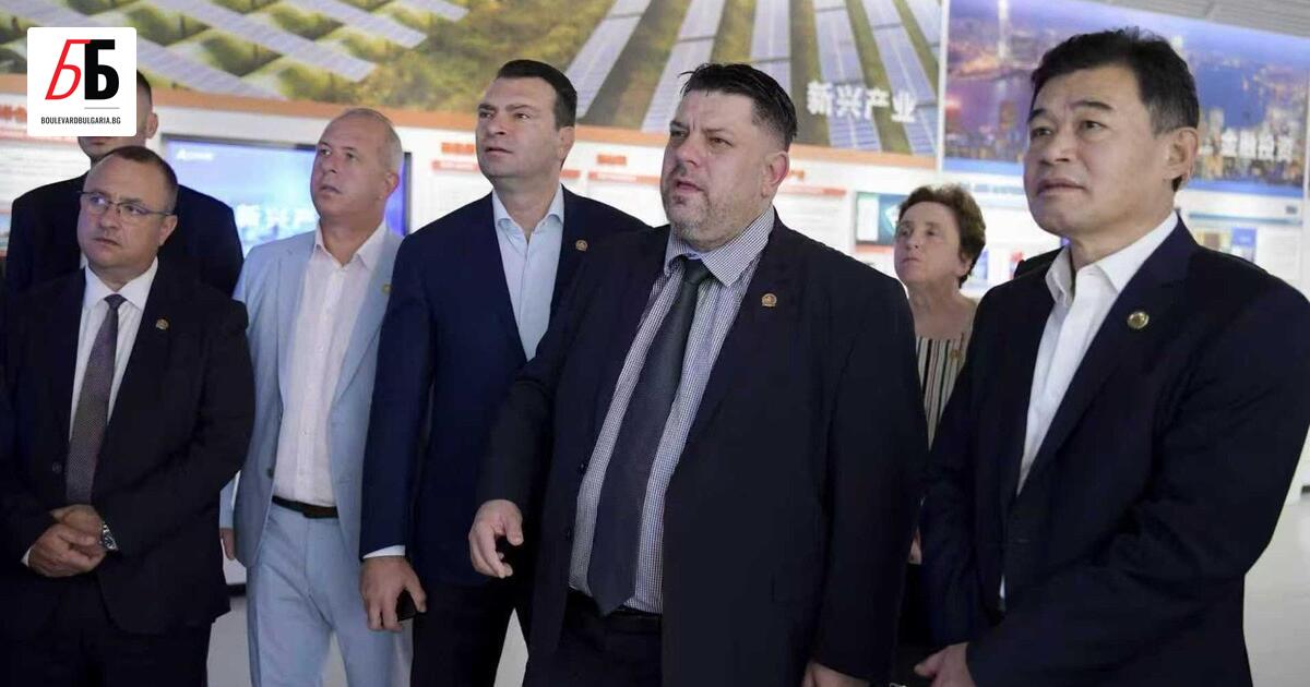 БСП си тръгва от властта в състояние на вътрешно разцепление