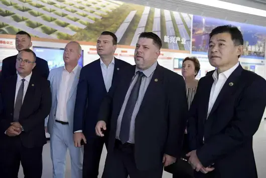 България ще има вицепремиер и министър на парада в Китай, редом с Путин и Ким Чен-ун